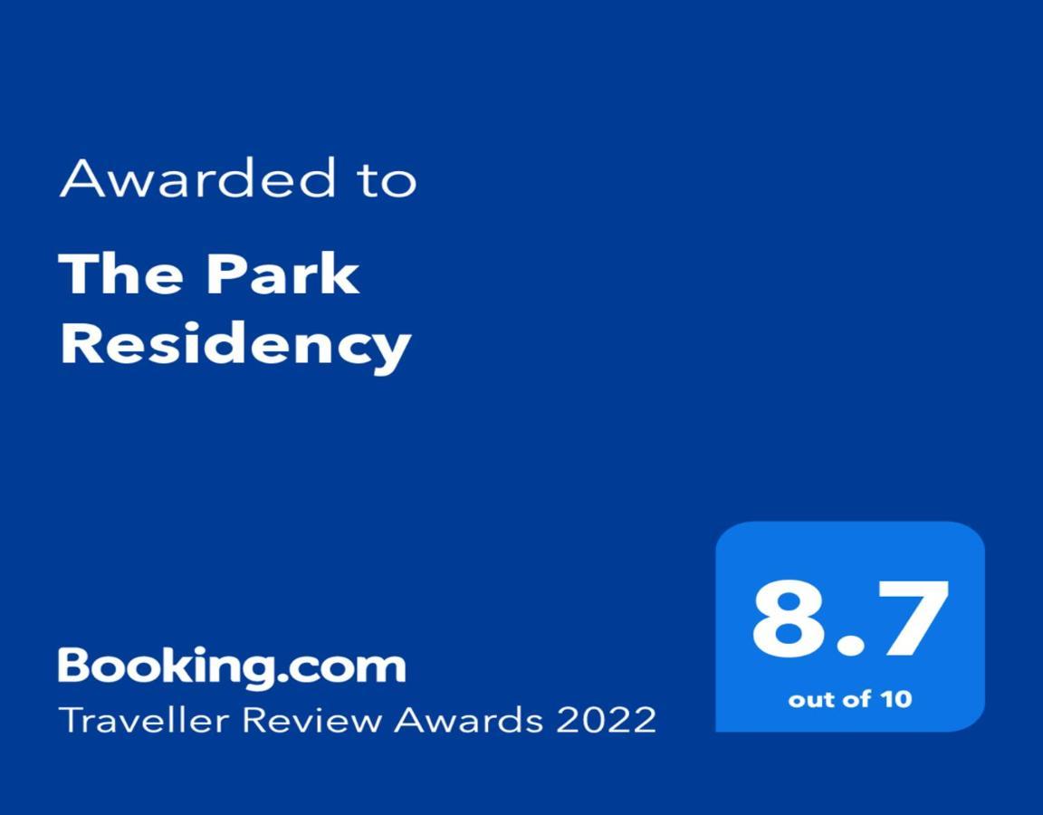 ホテル The Park Residency デヘラードゥーン エクステリア 写真